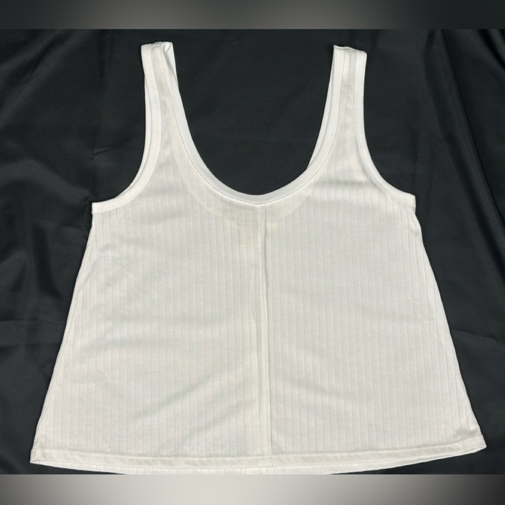 SALT WATER LUXE - White Scoop Neck & Back, Ribbed A-line Tank Exposed Se…